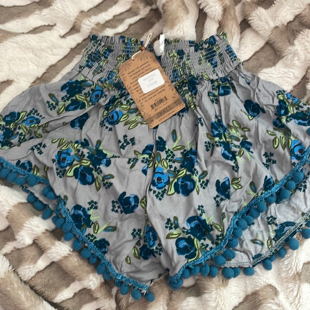 NWT cute shorts